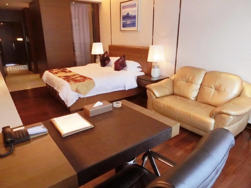 Estay Residence • Poly Central Pivot Guangzhou Bagian luar foto