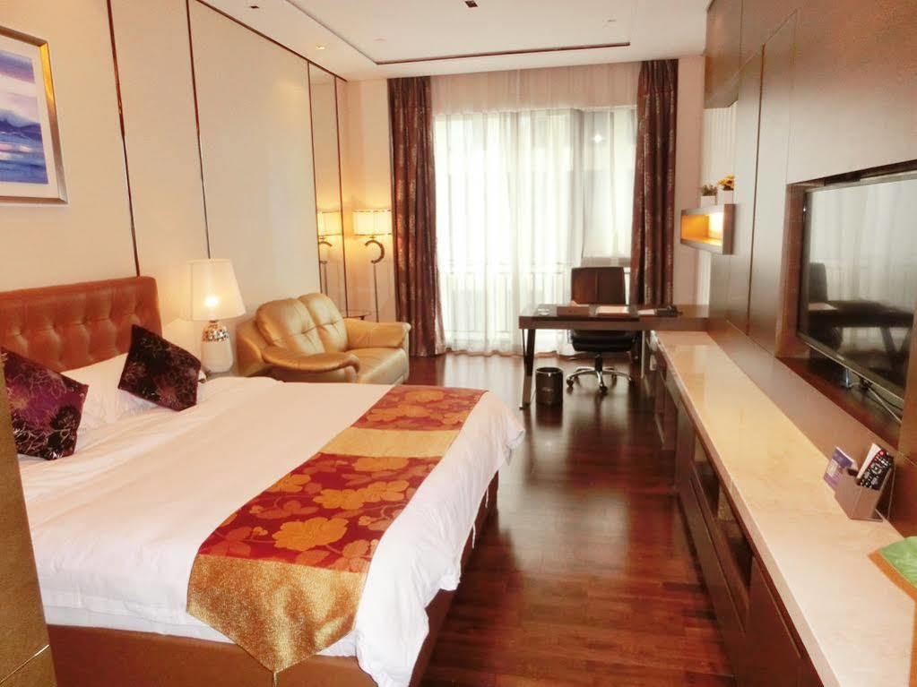 Estay Residence • Poly Central Pivot Guangzhou Bagian luar foto